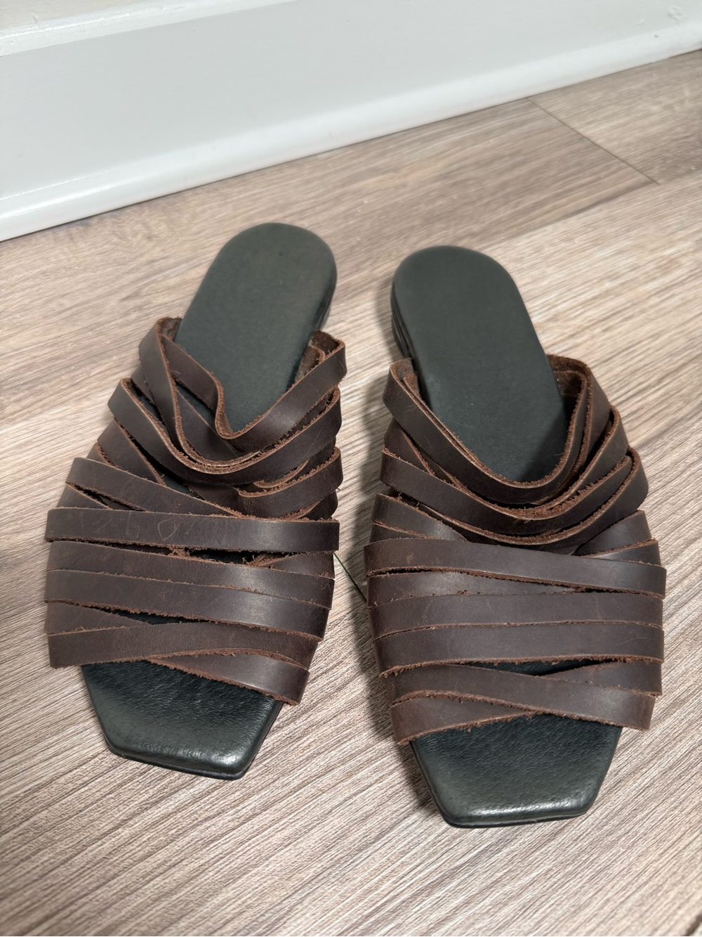 Women’s ABRAMEY Brown Leather Strappy Slide Sandals Size 40